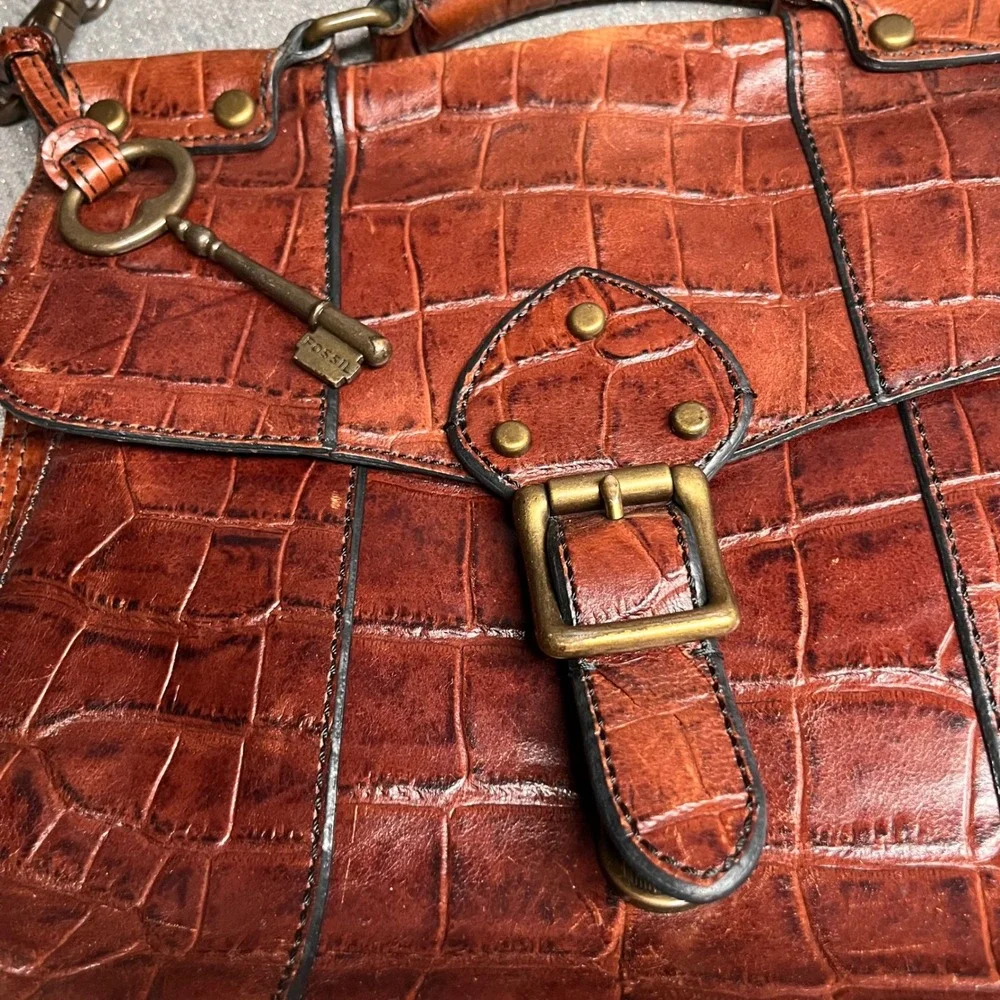 Fossil Crossbody Bag Croc Embossed Leather Brown Women Small ZB5438 - Picture 3 of 9